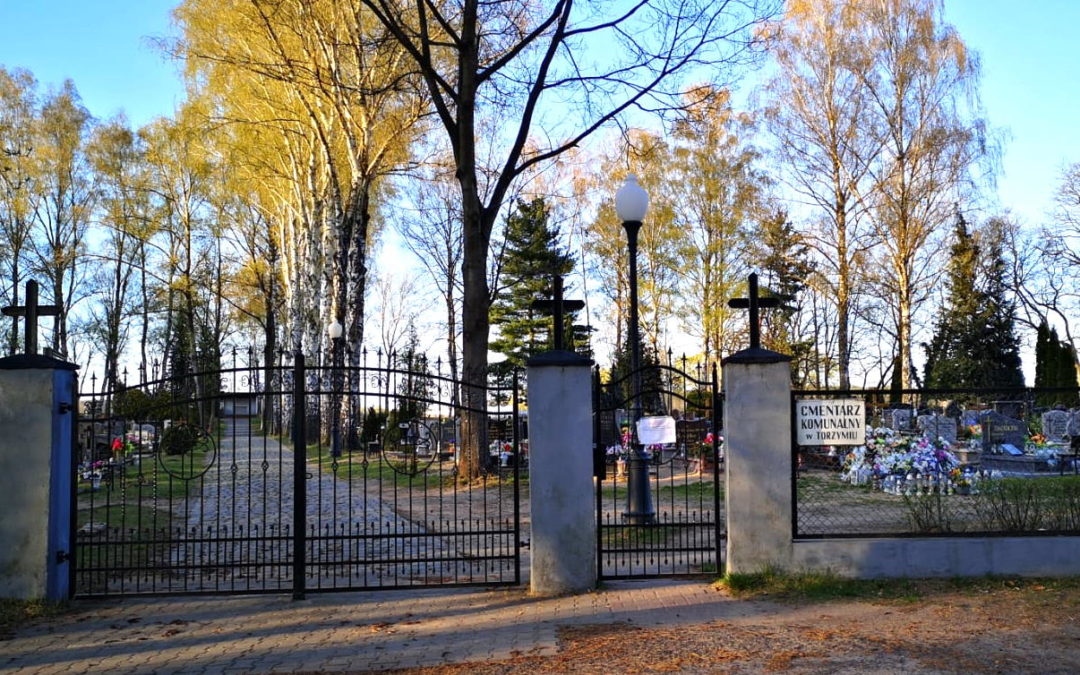 Decyzja rządu: cmentarze zamknięte